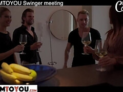 Blond, Pijpbeurt, Stel, 1 man 2 vrouwen, Kwartet, Harig, Feest, Swinger